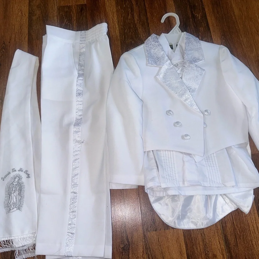 Rafael White Garment with Silver Detail